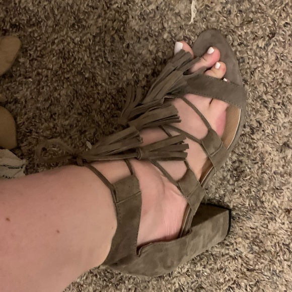 *Never Worn* RAYE—Tularosa Luna Heel in Putty - Picture 4 of 9